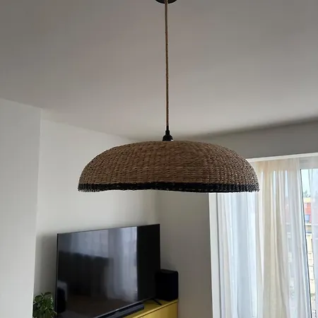 Daire Spacious For 8 People, & Center Within Walking Distance Koksijde